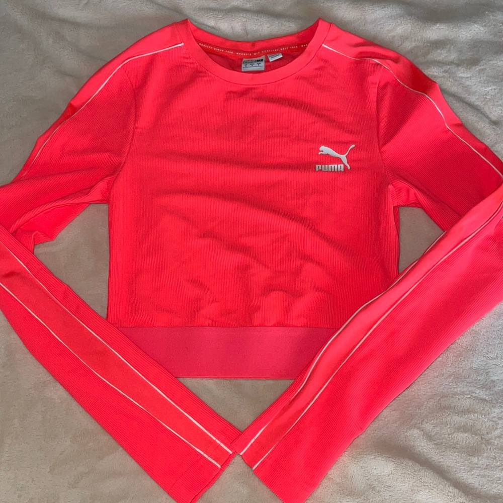Puma long line crop top, size small, hot pink.